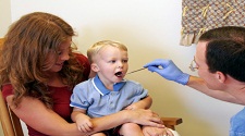 Bebês até 1 ano - A primeira visita do bebê ao dentista